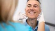 Sådan holder dit tandimplantat længere